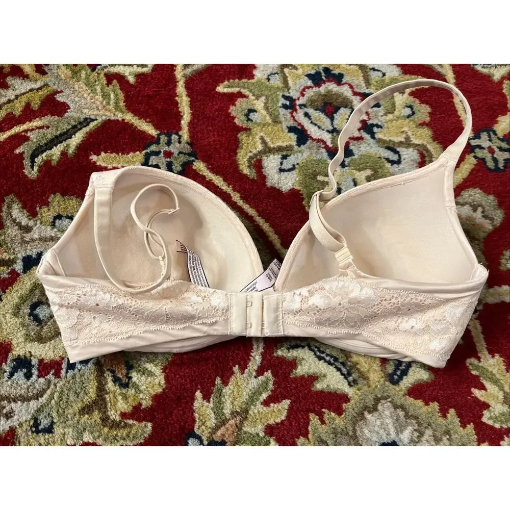 Victoria's Secret Body By Victoria No-Wire Bra 34D Beige Lace Trim Excellent